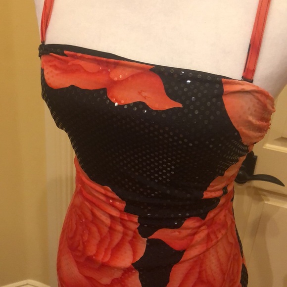 Cache dress - Picture 4 of 13